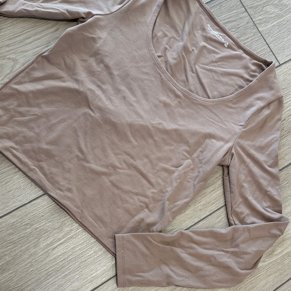 Abercrombie & Fitch Tan Soft Seamless Top Size M
